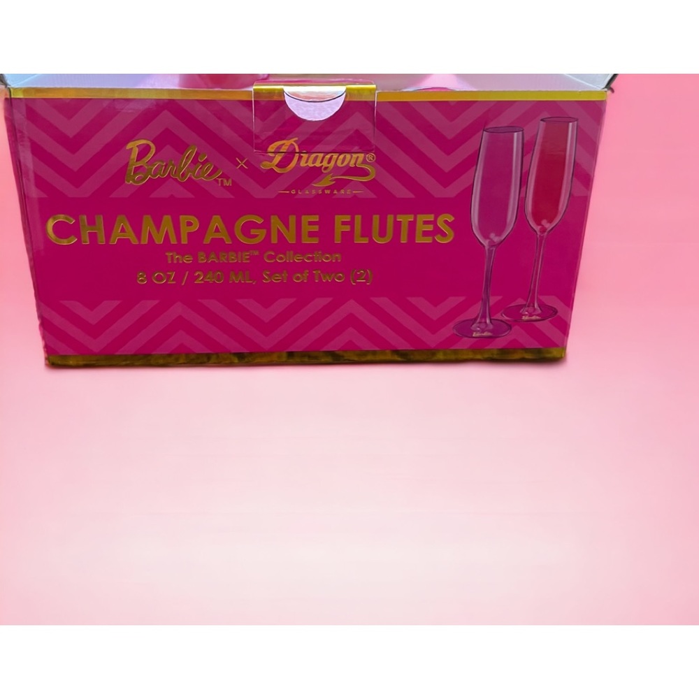 Barbie x Dragón NIB Pink Champagne Flute Set - Pink Crystal Stemware - Picture 4 of 5